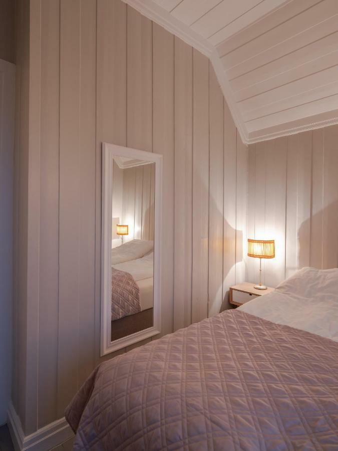 Arctic Garden Hotel Lodingen Buitenkant foto